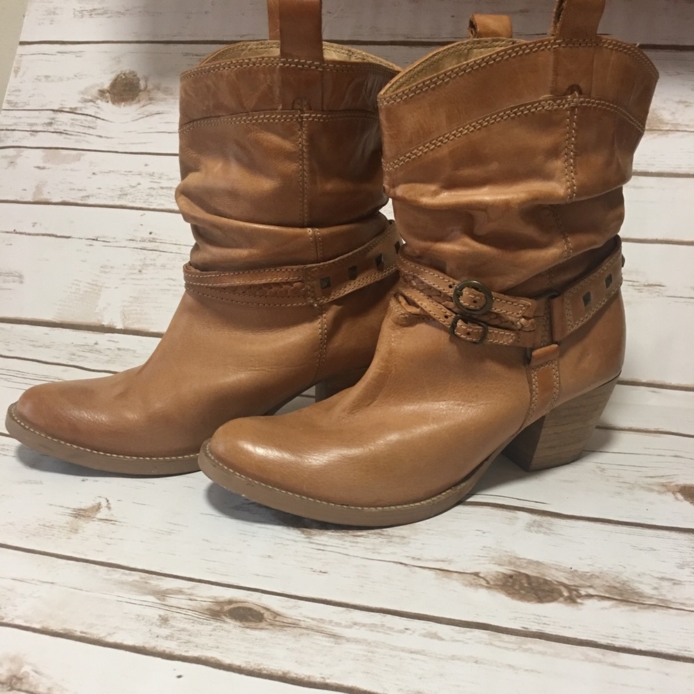 Steve Madden Boots
